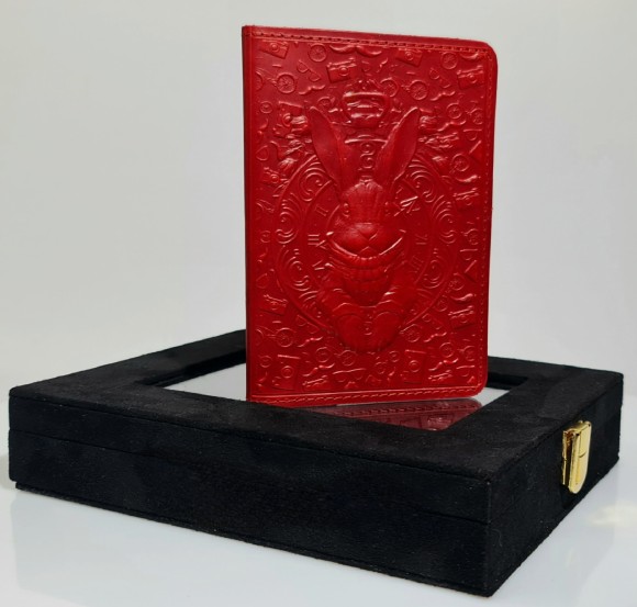Обложка для паспорта "Хипстер Кролик" в подарочной коробке (красный)