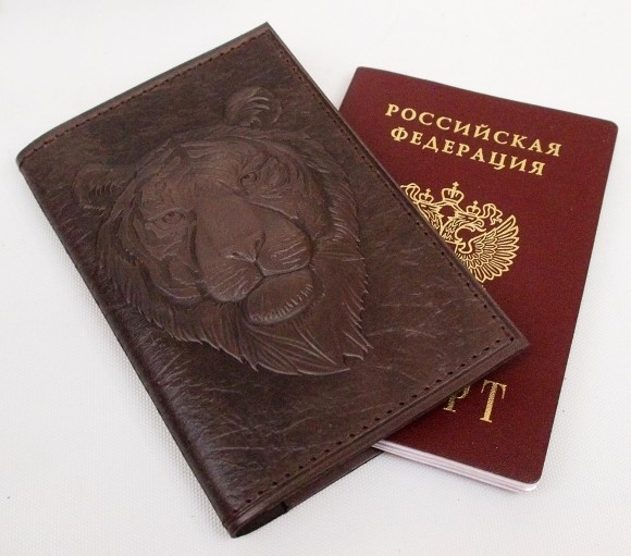 Обложка для паспорта "Хищник Тигр" кожа (3D) цвет коричневый