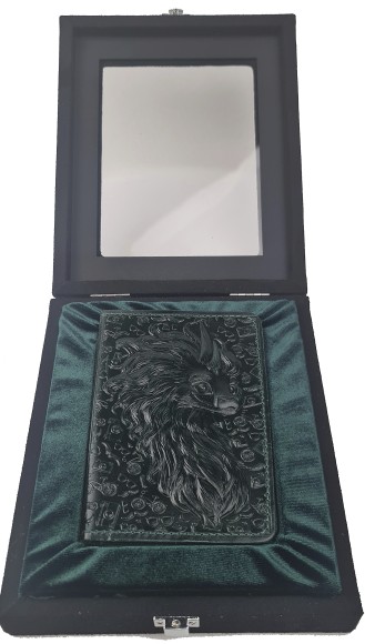 Обложка для паспорта "Драконесса" в подарочной коробке (натуральная кожа) зелёный